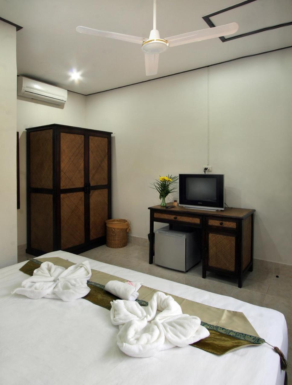 Karon Pool Hotel Extérieur photo